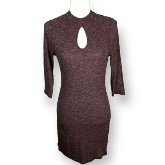 IRIS PINKISH BROWN BODYCON KEYHOLE DRESS SZ.L EUC - Picture 1 of 6